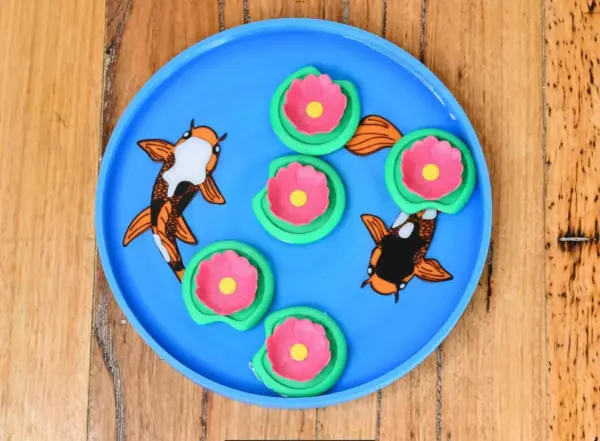 Koi pound cat treat floating puzzle - Image 2